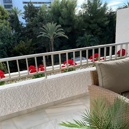 Sunlight 2 Bedrooms Apartment Marbella
