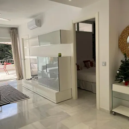 Sunlight 2 Bedrooms Apartment *