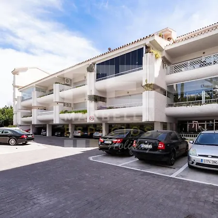 Sunlight 2 Bedrooms Apartment *